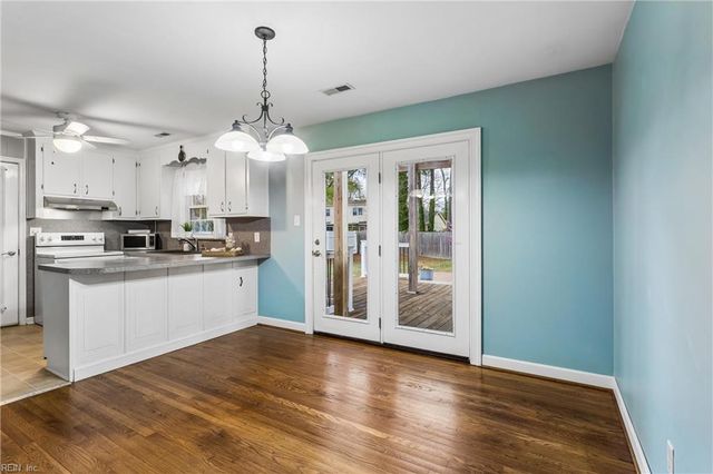 920 Moyer RD, Newport News, VA 23608