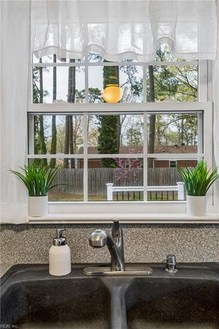 920 Moyer RD, Newport News, VA 23608