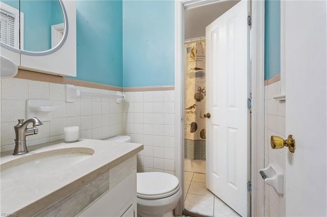 920 Moyer RD, Newport News, VA 23608