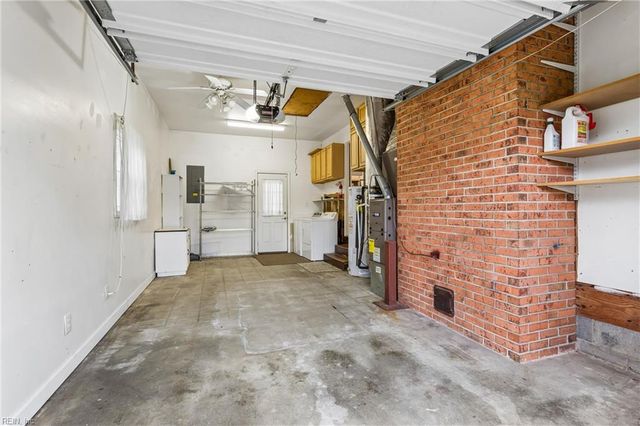 920 Moyer RD, Newport News, VA 23608