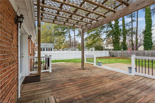 920 Moyer RD, Newport News, VA 23608