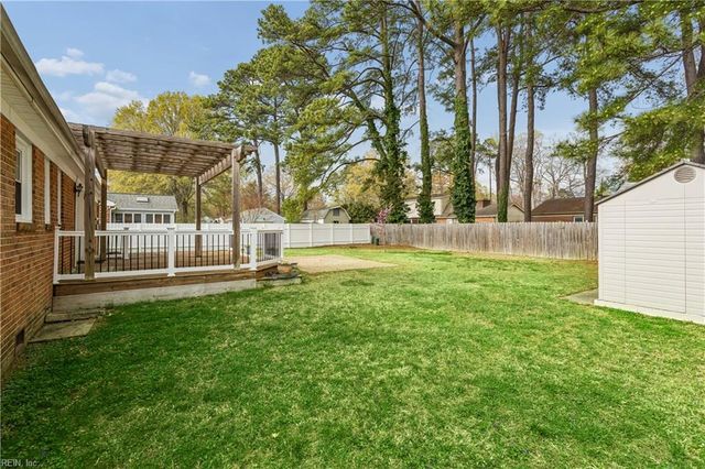 920 Moyer RD, Newport News, VA 23608