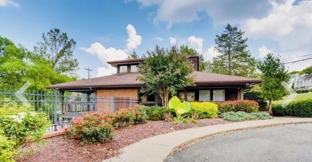 412 Brownstone St, Old Hickory, TN 37138