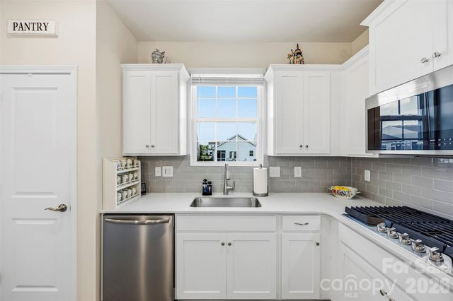 1734 Otter Perch Lane, Fort Mill, SC 29715