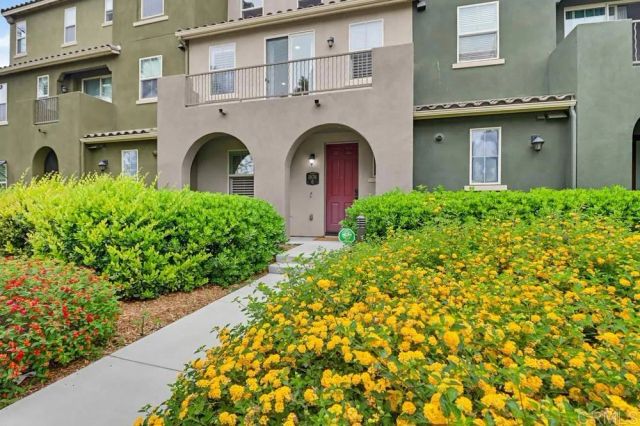 1876 Champagne Court 6, Chula Vista, CA 91913