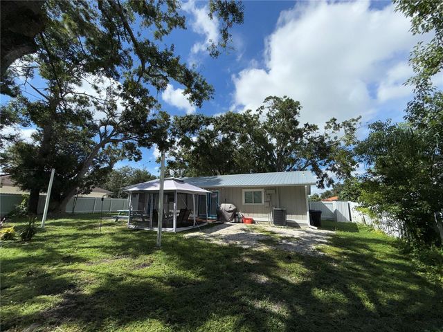 3988 SAN LUIS DRIVE, Sarasota, FL 34235