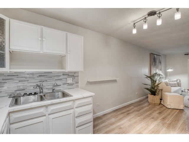 680 S Alton Way 41-1B, Denver, CO 80247