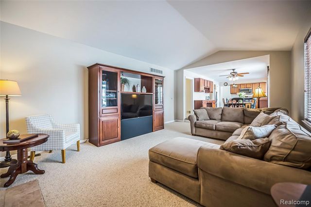 25886 Carriage Lane, South Lyon, MI 48178