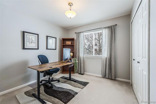 25886 Carriage Lane, South Lyon, MI 48178