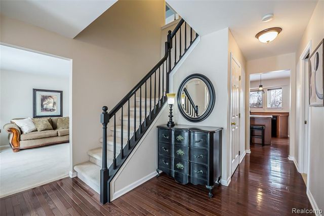 25886 Carriage Lane, South Lyon, MI 48178