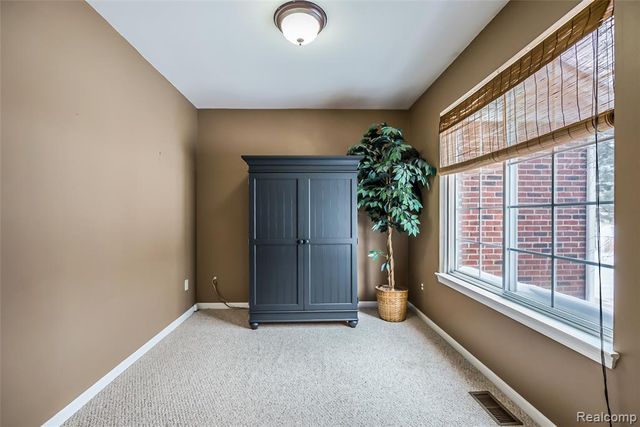 25886 Carriage Lane, South Lyon, MI 48178