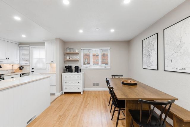 49 Pierce Rd 49, Watertown, MA 02472