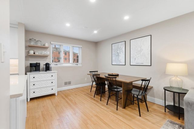 49 Pierce Rd 49, Watertown, MA 02472