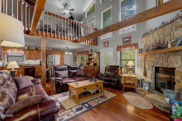 2921 Barnes Drive, Sevierville, TN 37862