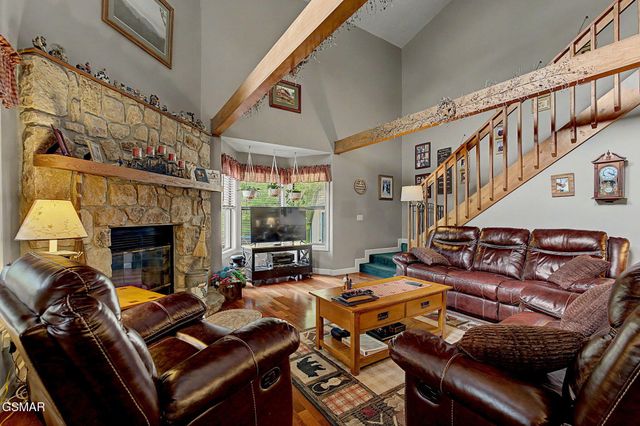 2921 Barnes Drive, Sevierville, TN 37862