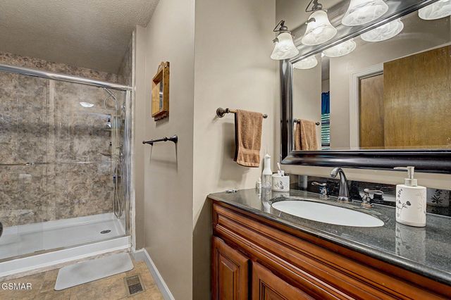 2921 Barnes Drive, Sevierville, TN 37862