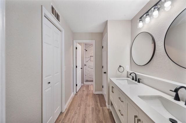 5356 SPIVEY GLEN COURT, Lakeland, FL 33810