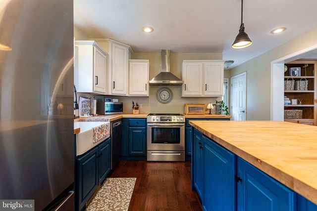 12345 LINCOLN WAY W, Fort Loudon, PA 17224