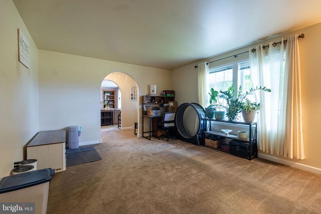 12345 LINCOLN WAY W, Fort Loudon, PA 17224