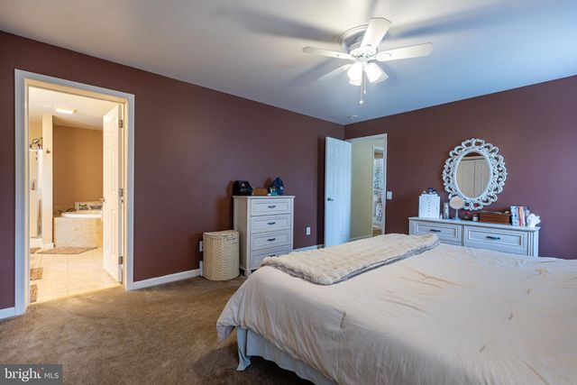 12345 LINCOLN WAY W, Fort Loudon, PA 17224