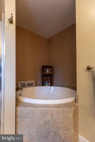 12345 LINCOLN WAY W, Fort Loudon, PA 17224