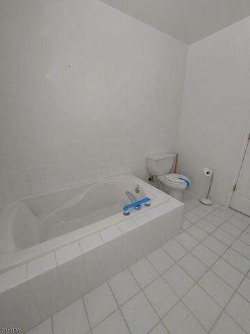 96 Brighton Rd, Andover Twp., NJ 07821