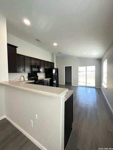 733 Wolfeton Way, New Braunfels, TX 78130