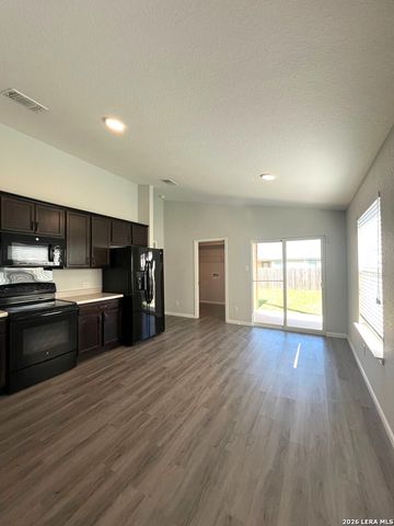 733 Wolfeton Way, New Braunfels, TX 78130