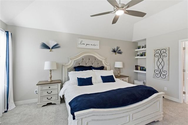308 E Oak Street, Lone Jack, MO 64070