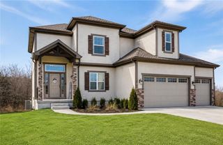 308 E Oak Street, Lone Jack, MO 64070