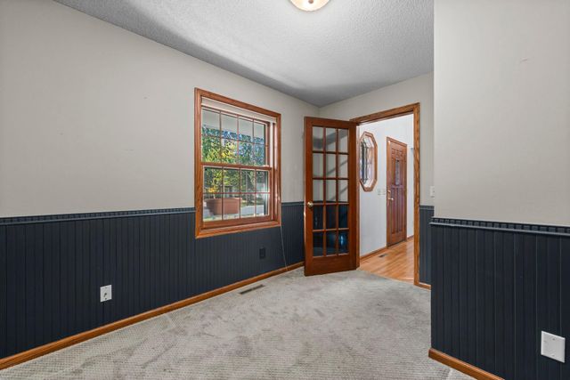 9956 Antrim Road, Woodbury, MN 55125