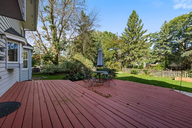 9956 Antrim Road, Woodbury, MN 55125