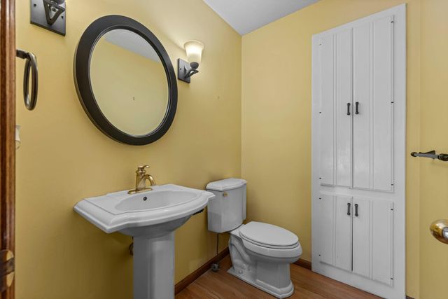 9956 Antrim Road, Woodbury, MN 55125