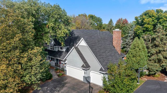 9956 Antrim Road, Woodbury, MN 55125