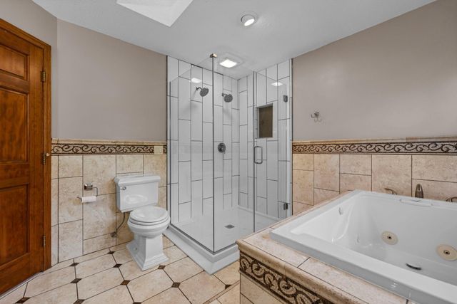 9956 Antrim Road, Woodbury, MN 55125