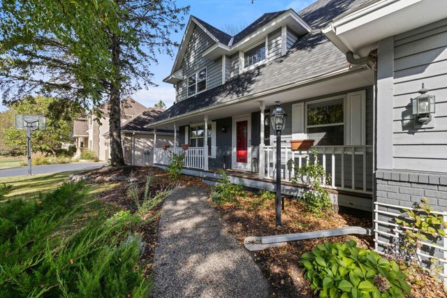 9956 Antrim Road, Woodbury, MN 55125