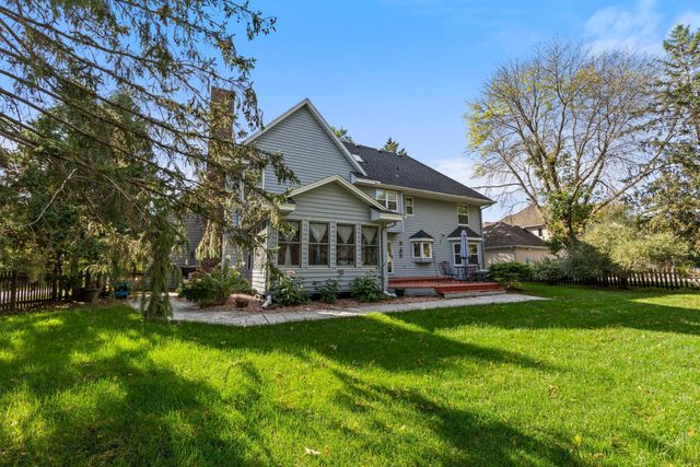 9956 Antrim Road, Woodbury, MN 55125