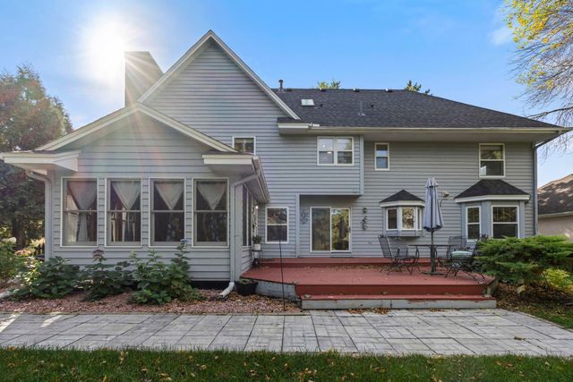 9956 Antrim Road, Woodbury, MN 55125