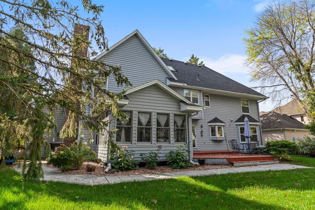 9956 Antrim Road, Woodbury, MN 55125