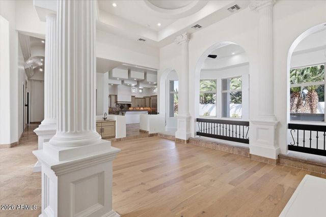 4450 E GEMINI Place, Chandler, AZ 85249