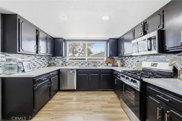 1032 S Farragut Avenue, Ridgecrest, CA 93555