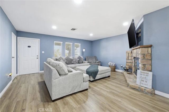 1032 S Farragut Avenue, Ridgecrest, CA 93555