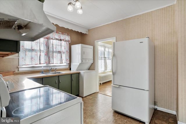 185 E BIRCH LN, Romney, WV 26757