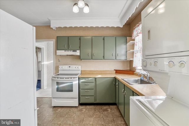 185 E BIRCH LN, Romney, WV 26757