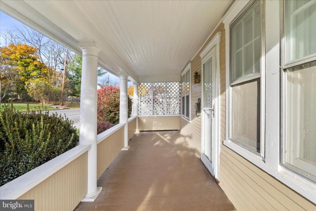 185 E BIRCH LN, Romney, WV 26757