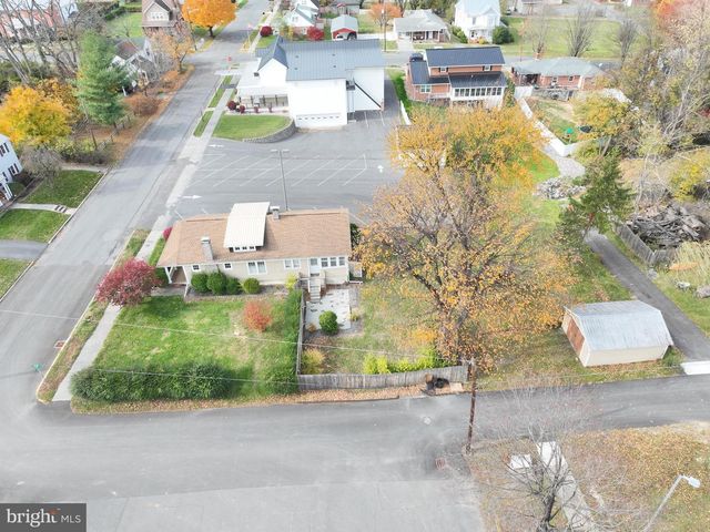 185 E BIRCH LN, Romney, WV 26757