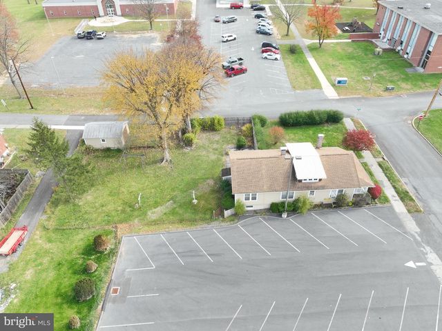 185 E BIRCH LN, Romney, WV 26757