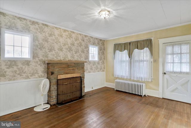 185 E BIRCH LN, Romney, WV 26757