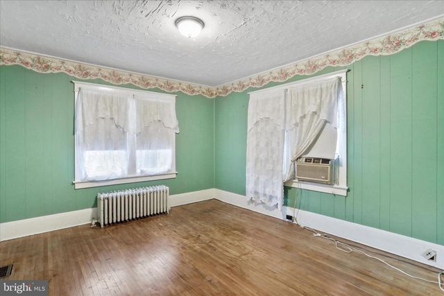 185 E BIRCH LN, Romney, WV 26757