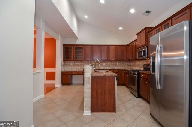 235 Villa Park Circle, Stone Mountain, GA 30087